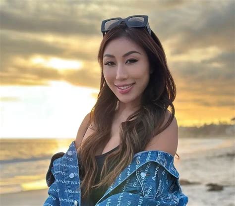 Nicole Doshi: Biography, Age, Height, Figure, and Net Worth .